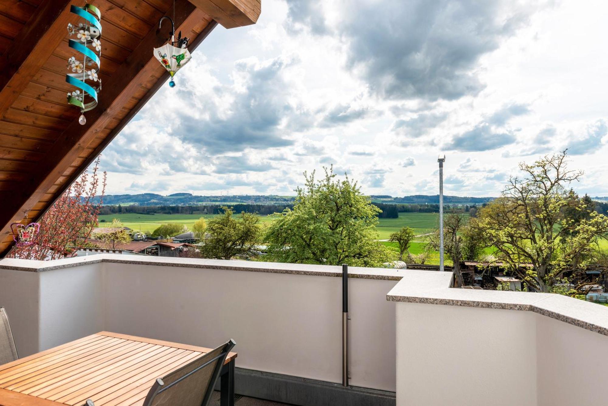 Arnold Laubbach Apartment Ostrach ภายนอก รูปภาพ